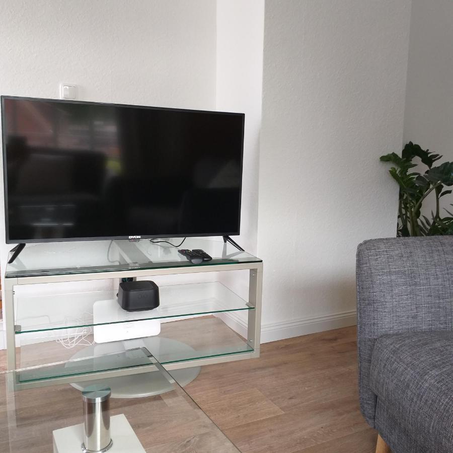 Friesenauster - Grosse Ferienwohnung Fuer Bis Zu 6 Personen ยีเวอ ภายนอก รูปภาพ