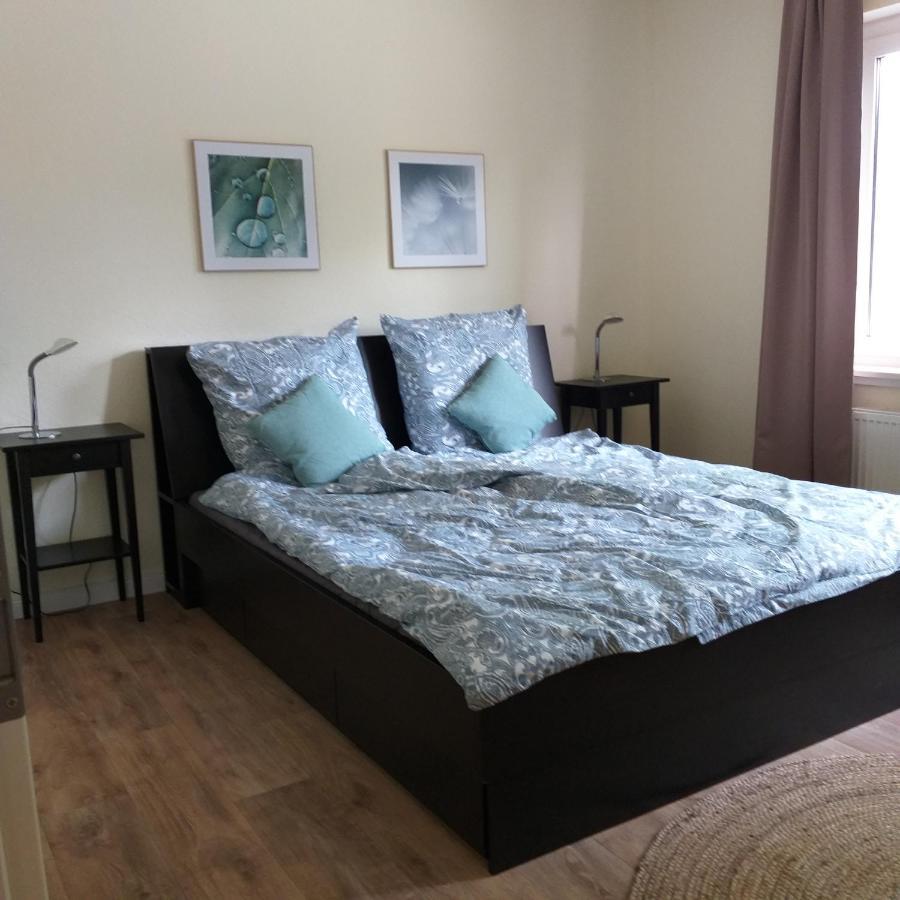 Friesenauster - Grosse Ferienwohnung Fuer Bis Zu 6 Personen ยีเวอ ภายนอก รูปภาพ